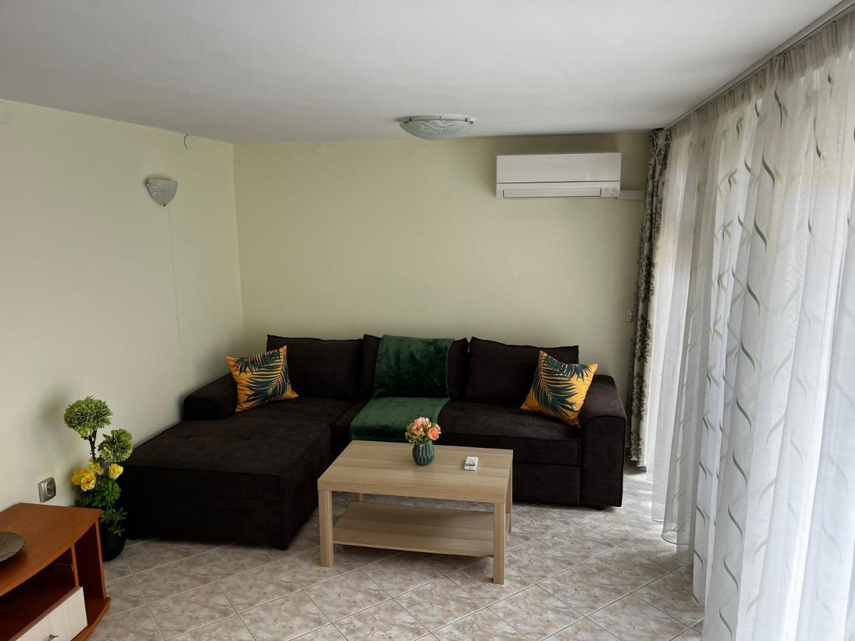 Green Central Apartment Varna Exterior foto